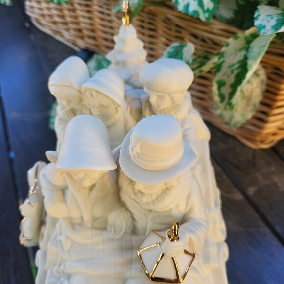 Vintage White with Gold Trim Porcelain Christmas Sleigh with family - Picture 14 of 16